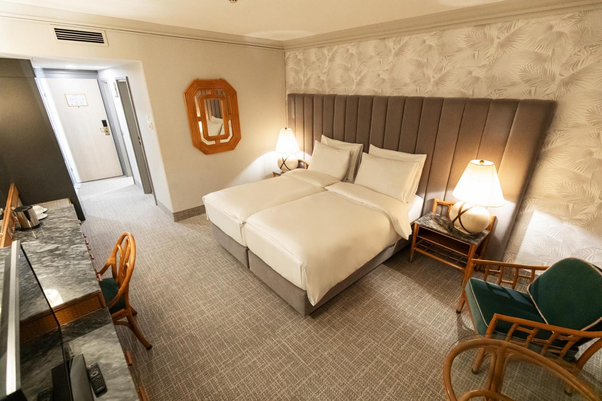 อีเวนท์โฮเทล พีราไมด์ Hotel โวเซนดอร์ฟ ภายนอก รูปภาพ
